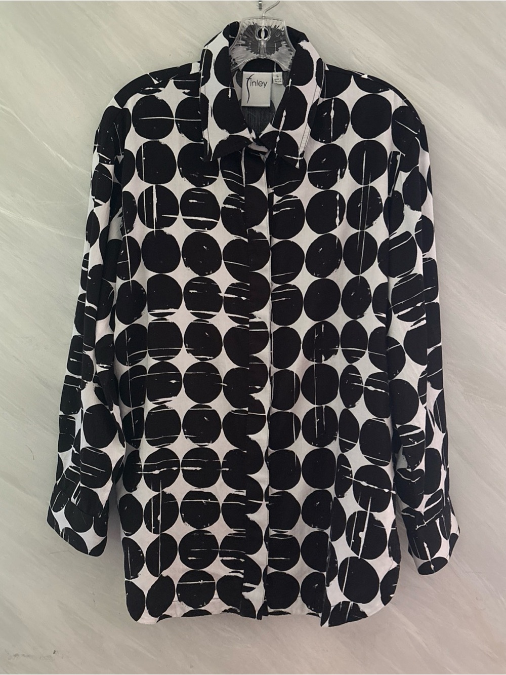 Finley  L Black/White Polka-Dot Print Long Sleeve Button-up Blouse Old Money
